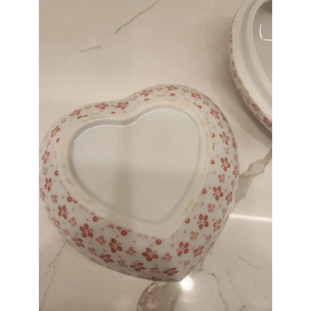 Vintage Valentines Heart Shaped Trinket Lidde Box‎ Dish Ceramic Rose Pink Flower